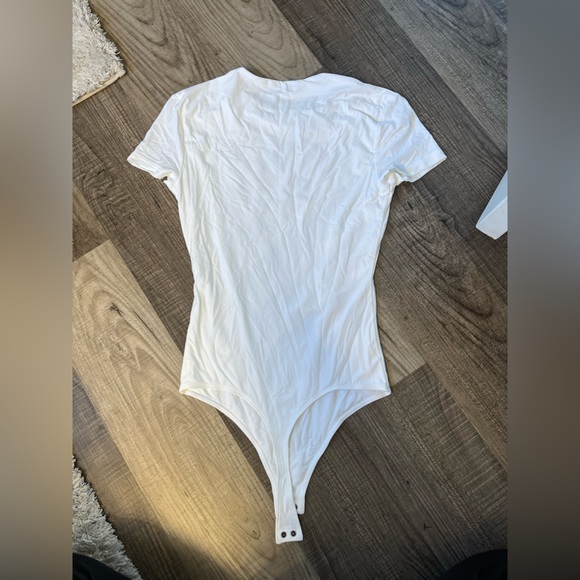Abercrombie & Fitch White Bodysuit Small - Picture 3 of 3
